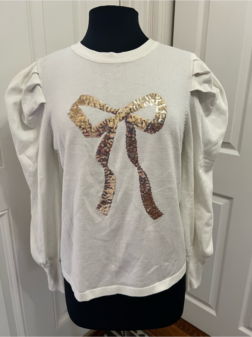 New York & Company White Puff-Sleeve Sweater with Gold Sequin Bow